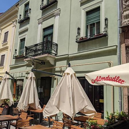 Alessia Apartment In The Old Town Timisoara Bagian luar foto